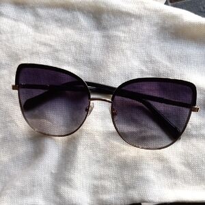 Fossil Women's Cat-Eye Sunglasses with Purple Gradient Lenses